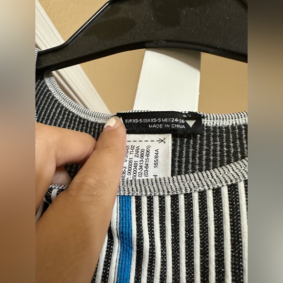 Zara Geometric Stripe Midi Dress - Picture 2 of 3